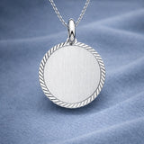 Graveerhanger Rond mat gediamanteerd 18 mm 925/1000 Zilver - inclusief lettergravure