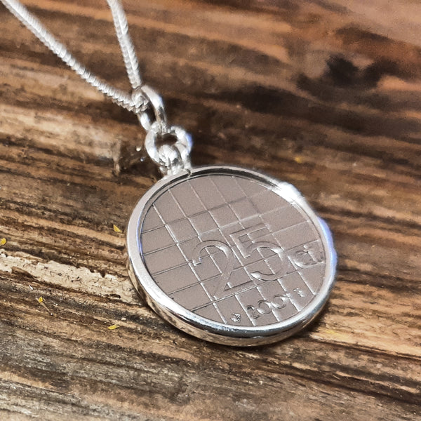 Zilveren hanger gemaakt met originele munt Kwartje (Jaartal naar keuze)