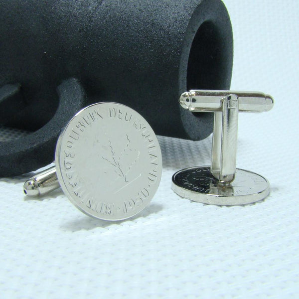 Manchetknopen Duitsland gemaakt van 5 Pfennig 1950