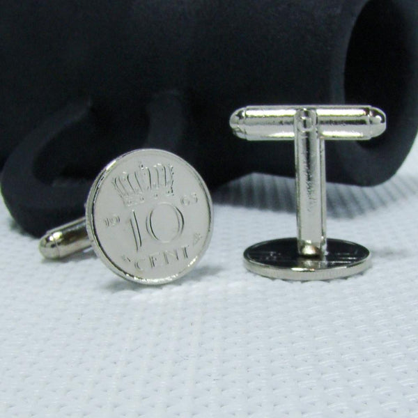 Manchetknopen gemaakt van 10 cent, dubbeltje 1965