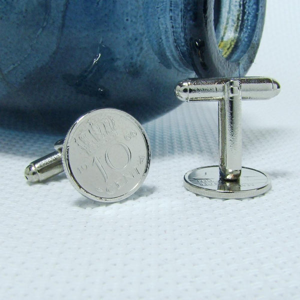 Manchetknopen gemaakt van 10 cent, dubbeltje 1966