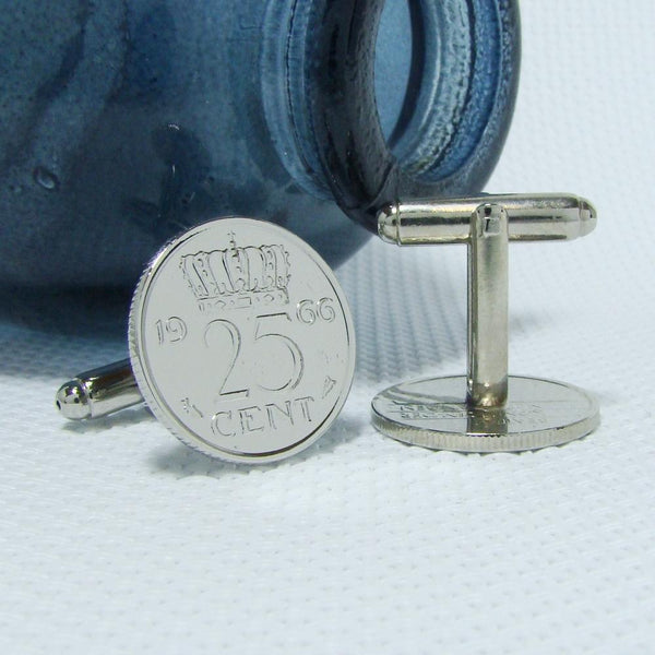 Manchetknopen gemaakt van 25 cent, kwartje 1966