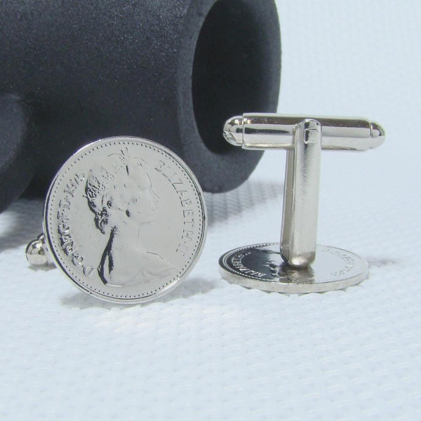 Manchetknopen gemaakt van Engeland Half New Penny 1975