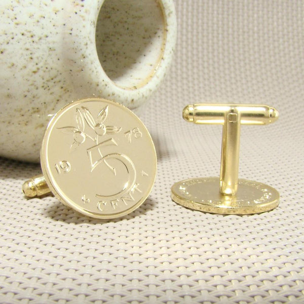 Manchetknopen gemaakt van 5 cent, stuiver 1978