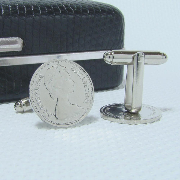 Manchetknopen gemaakt van Engeland Half New Penny 1981