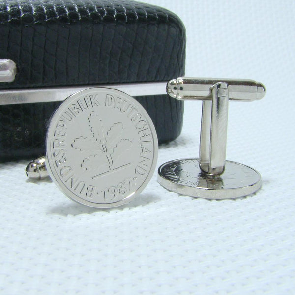 Manchetknopen Duitsland gemaakt van 5 Pfennig 1982