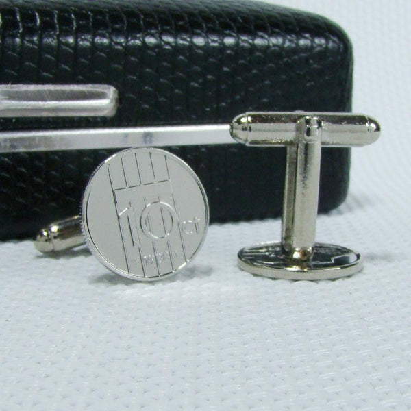 Manchetknopen gemaakt van 10 cent, dubbeltje 1988