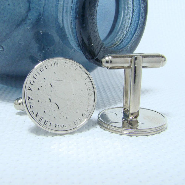 Manchetknopen gemaakt van 2 Eurocent Prinses Beatrix 2011
