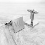 Tijdelijk uitverkocht - Weer leverbaar vanaf 30 mei - Manchetknopen Vierkant Mat met Lettergravure - Zilverkleurig